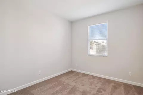 5843 E Covey Ln, Phoenix, AZ 85054 photo 24