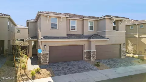 5843 E Covey Ln, Phoenix, AZ 85054 photo 3