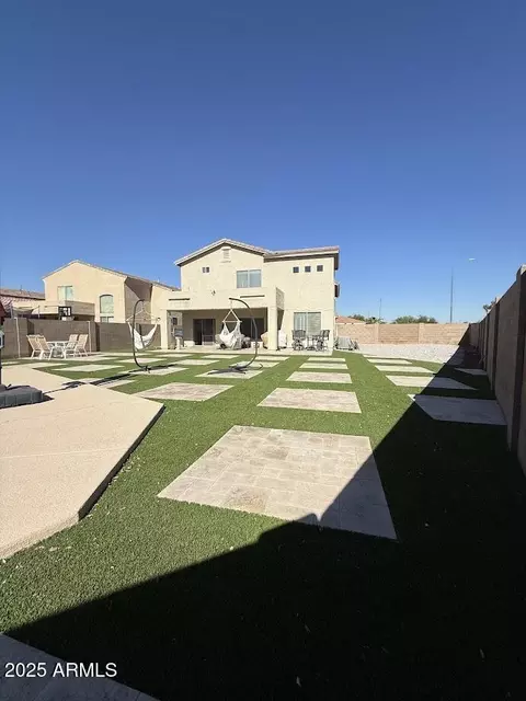 Exterior - 7105 W Globe Ave, Phoenix, AZ 85043 photo 7 of 9
