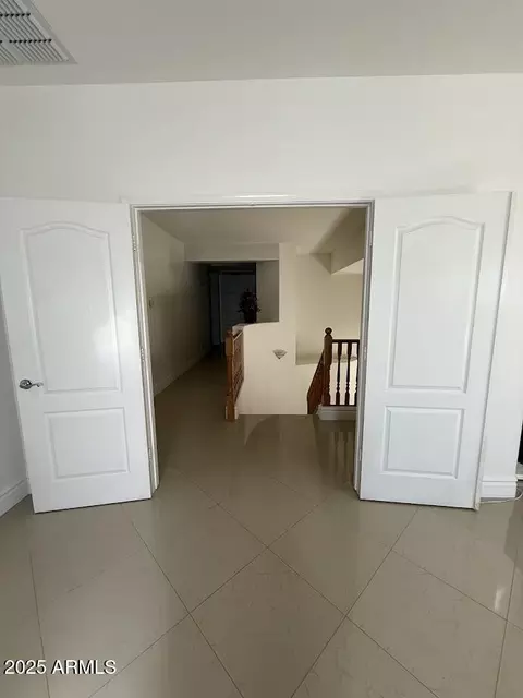 Entry Way - 7105 W Globe Ave, Phoenix, AZ 85043 photo 5 of 6