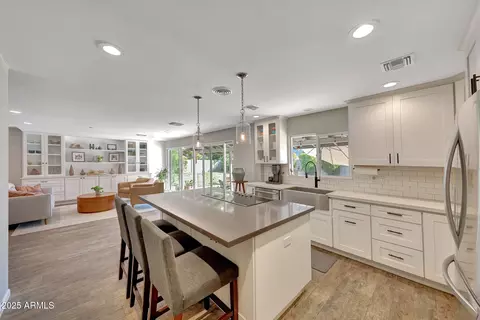 Kitchen - 805 W Northview Ave, Phoenix, AZ 85021 photo 3 of 3