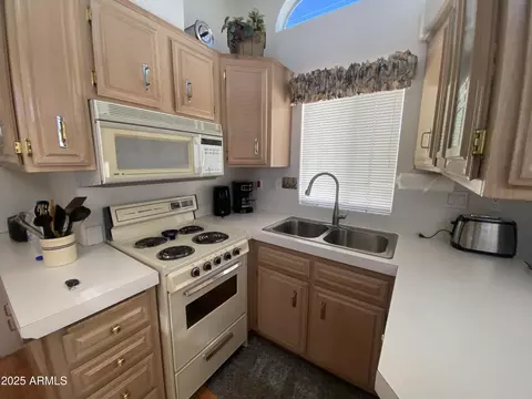 2072 W Klamath Ave, Apache Junction, AZ 85119 photo 9