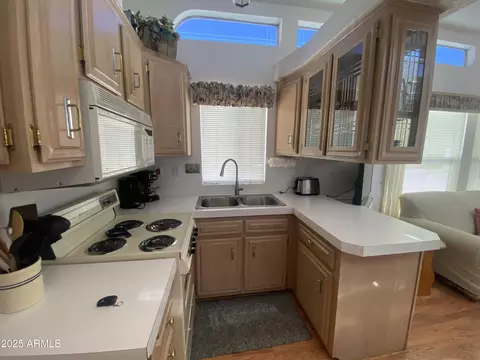 2072 W Klamath Ave, Apache Junction, AZ 85119 photo 8