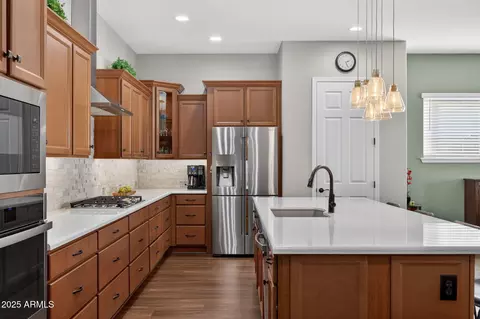 Kitchen - 9914 E Torino Ave, Mesa, AZ 85212 photo 3 of 4
