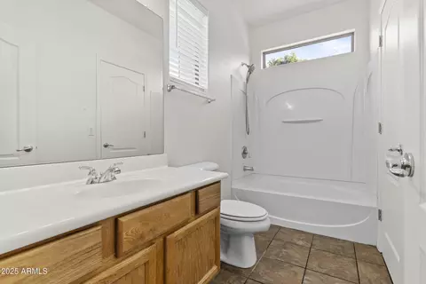 Bath - 961 E Redondo Dr, Gilbert, AZ 85296 photo 1 of 1