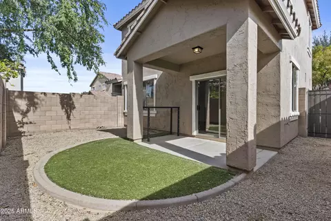 Exterior - 961 E Redondo Dr, Gilbert, AZ 85296 photo 3 of 3
