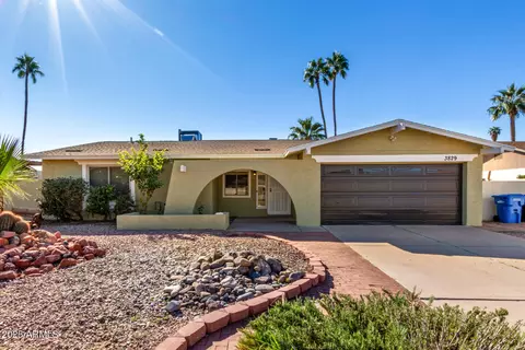 3829 W Anderson Dr, Glendale, AZ 85308