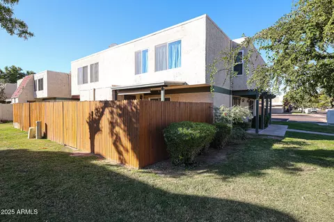 5917 W Townley Ave, Glendale, AZ 85302