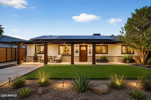 Exterior - 1114 E Orchid Ln, Phoenix, AZ 85020 photo 2 of 4