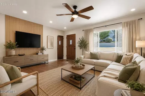 Living - 1114 E Orchid Ln, Phoenix, AZ 85020 photo 1 of 2