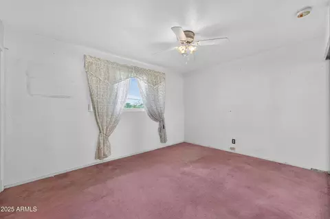 Bedroom - 1114 E Orchid Ln, Phoenix, AZ 85020 photo 3 of 5