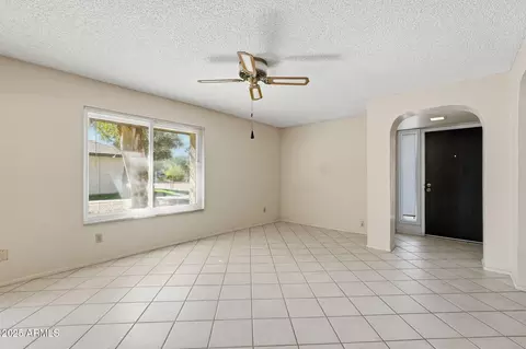 Living - 774 Eugie Ave, Phoenix, AZ 85022 photo 3 of 7