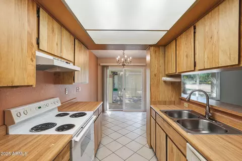 Kitchen - 774 Eugie Ave, Phoenix, AZ 85022 photo 6 of 6