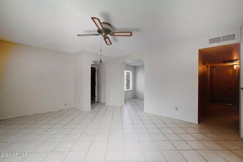 Living - 774 Eugie Ave, Phoenix, AZ 85022 photo 4 of 7
