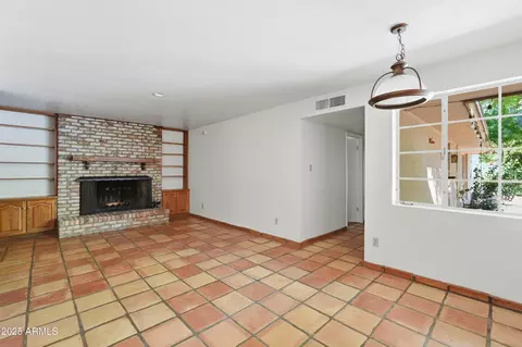 Living - 20 E Northview Ave, Phoenix, AZ 85020 photo 5 of 5