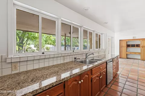 Kitchen - 20 E Northview Ave, Phoenix, AZ 85020 photo 1 of 3