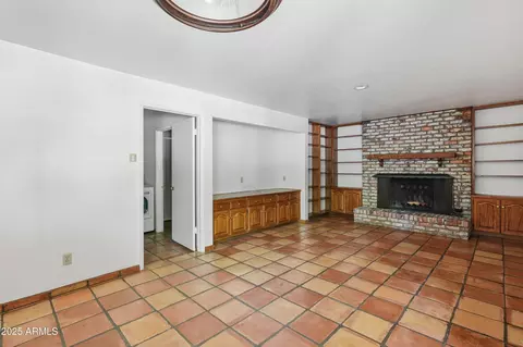 Living - 20 E Northview Ave, Phoenix, AZ 85020 photo 3 of 5