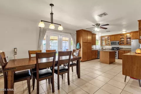 3011 S Extension Rd, Mesa, AZ 85210