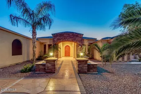 8260 N Buena Vista Dr, Casa Grande, AZ 85194