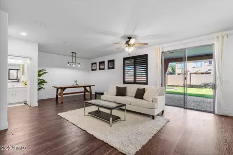 4089 E Wagon Cir, Gilbert, AZ 85297 photo 8