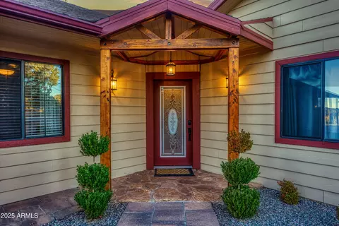 981 Oak Grove Rd, Show Low, AZ 85901