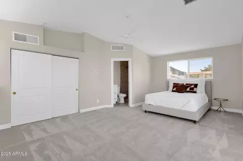 Bedroom - 2276 E Mercer Ln, Phoenix, AZ 85028 photo 1 of 8