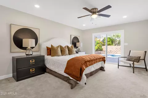 Bedroom - 2276 E Mercer Ln, Phoenix, AZ 85028 photo 6 of 8
