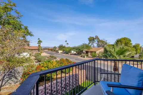 Exterior - 2276 E Mercer Ln, Phoenix, AZ 85028 photo 11 of 17
