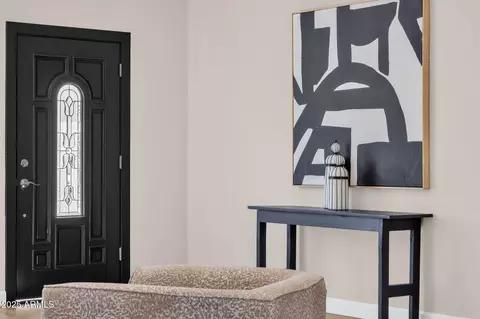 Entry Way - 2276 E Mercer Ln, Phoenix, AZ 85028 photo 1 of 2