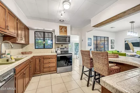 2023 E Hubbell St, Phoenix, AZ 85006 photo 8