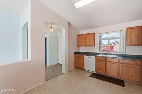 Entry Way - 2101 S Meridian Rd #354, Apache Junction, AZ 85120 photo 3 of 3