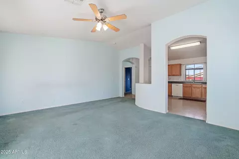 Living - 2101 S Meridian Rd #354, Apache Junction, AZ 85120 photo 2 of 3