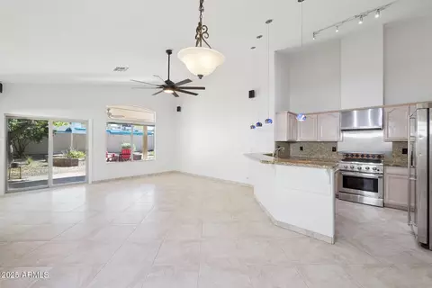Living - 4341 N 32nd Way, Phoenix, AZ 85018 photo 1 of 6