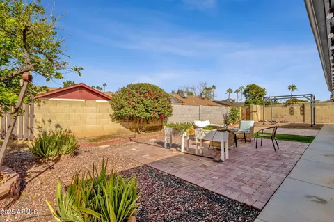 Exterior - 1704 E Bell De Mar Dr, Tempe, AZ 85283 photo 5 of 12