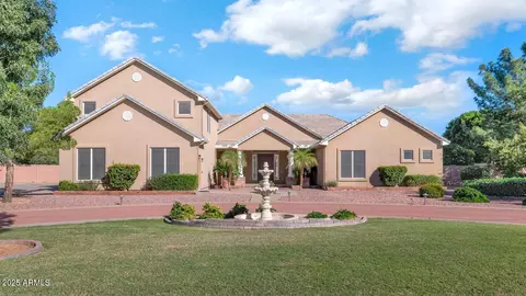 8406 W Williams Rd, Peoria, AZ 85383
