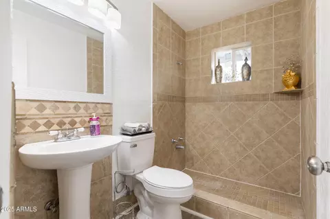 Bath - 11527 E 6th Ave, Apache Junction, AZ 85120 photo 3 of 3