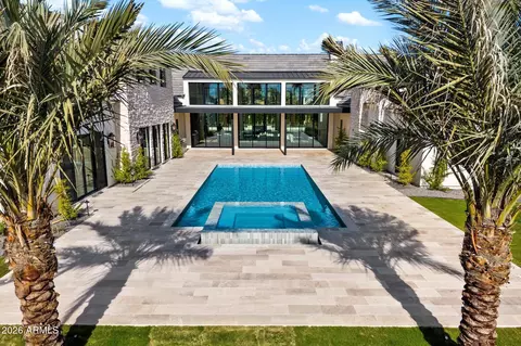 6733 Exeter Blvd, Scottsdale, AZ 85251