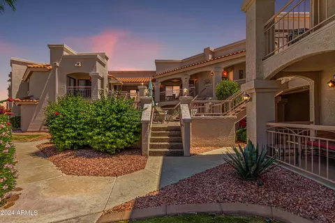 9151 W Greenway Rd #205, Peoria, AZ 85381