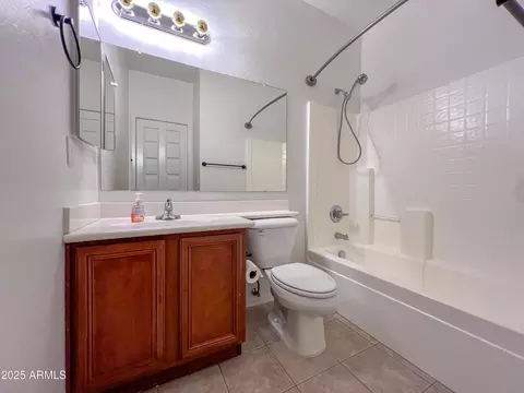 Bath - 1812 E Beautiful Ln, Phoenix, AZ 85042 photo 2 of 4