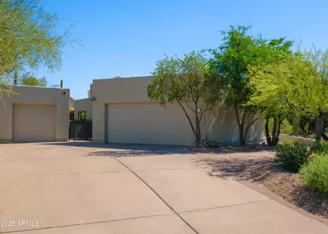 2014 Smoketree Dr, Carefree, AZ 85377