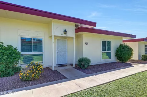 10020 W Royal Oak Rd #E, Sun City, AZ 85351