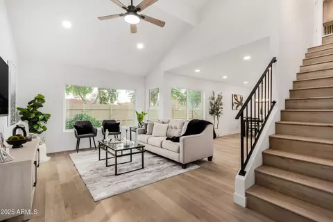 2415 W Greenway Rd #6, Phoenix, AZ 85023