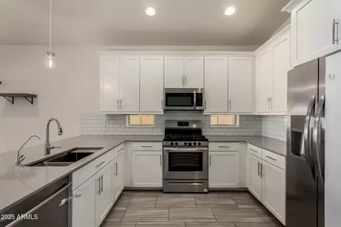 9626 E Tesla Ave, Mesa, AZ 85212 photo 5