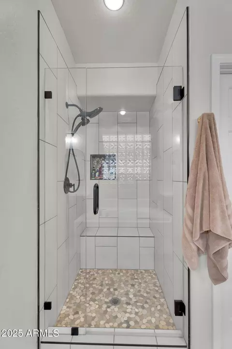 Bath - 3837 E Meadowview Dr, Gilbert, AZ 85298 photo 1 of 4