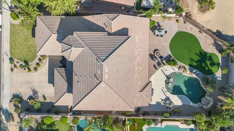 View/Area - 3837 E Meadowview Dr, Gilbert, AZ 85298 photo 2 of 8