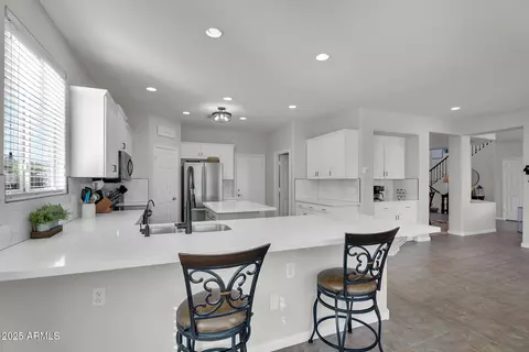 Kitchen - 3837 E Meadowview Dr, Gilbert, AZ 85298 photo 1 of 5