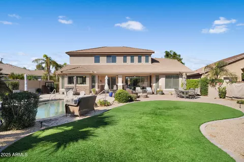 Exterior - 3837 E Meadowview Dr, Gilbert, AZ 85298 photo 3 of 9