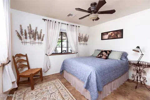 Bedroom - 712 W Treasure Rd, Pearce, AZ 85625 photo 3 of 3
