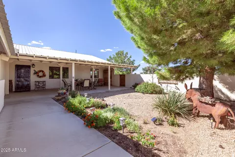Exterior - 712 W Treasure Rd, Pearce, AZ 85625 photo 4 of 9