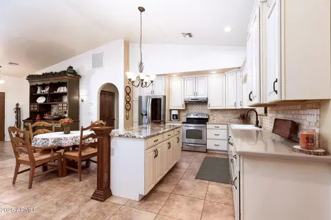 Kitchen - 712 W Treasure Rd, Pearce, AZ 85625 photo 2 of 3
